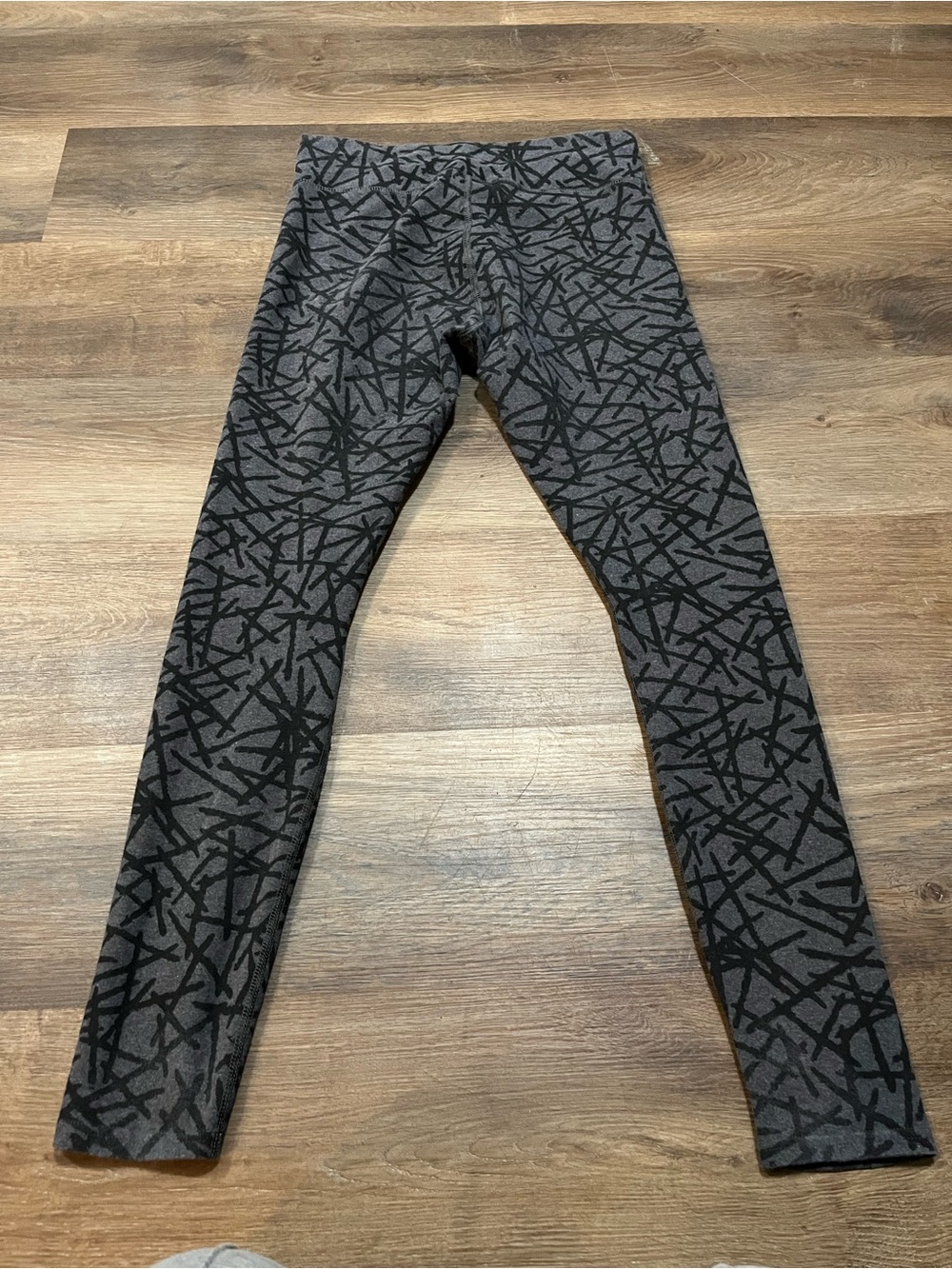 PACT Go-To Leggings | Paint Sticks Print | Medium | 7/8 Length